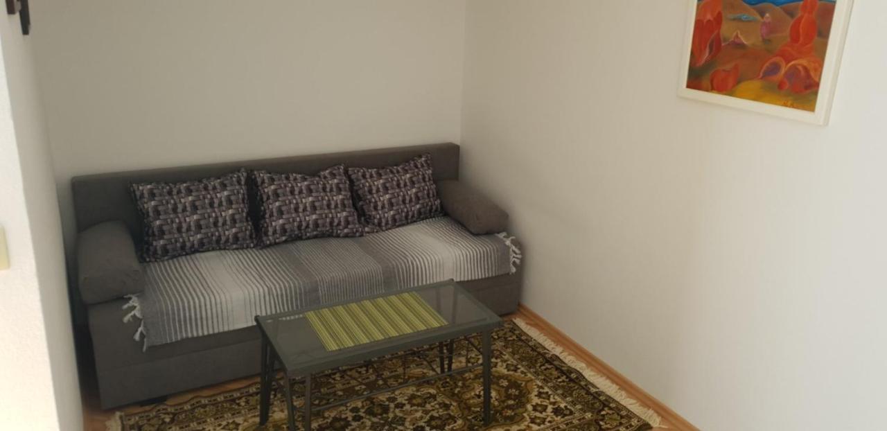 Apartment Roglic 라브 외부 사진