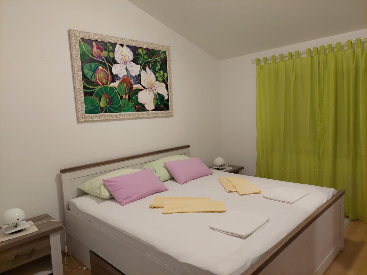 Apartment Roglic 라브 외부 사진